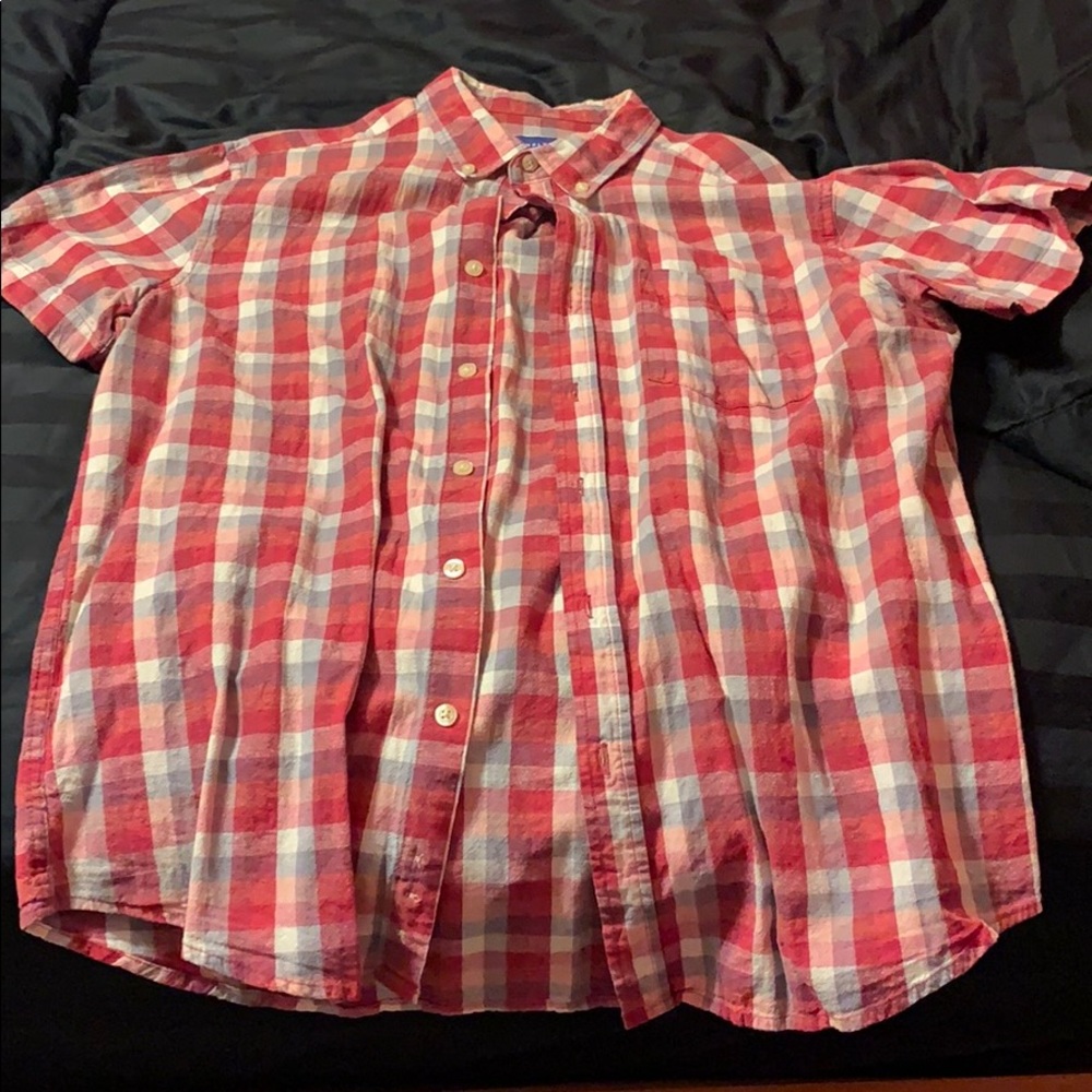 Red Plaid Button Up Short Sleeve Shirt Size L